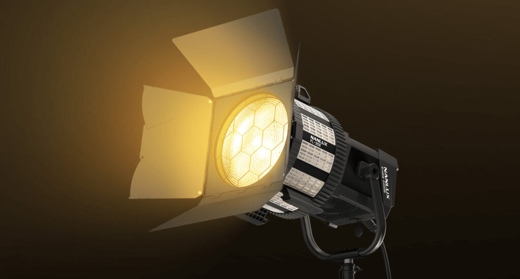 Presentan el Lente Fresnel Motorizado NANLUX FL-35E para la Evoke 2400B