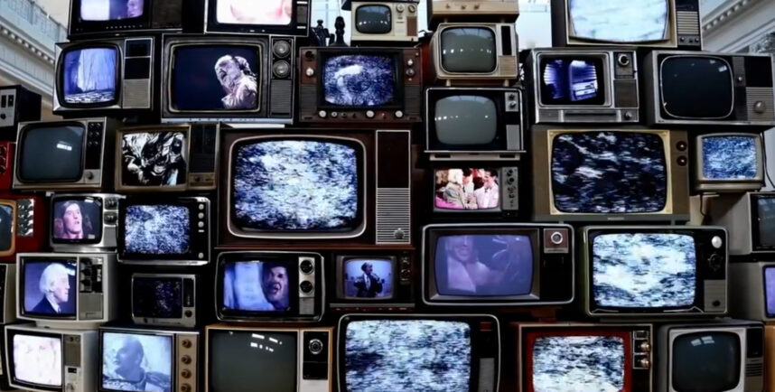 OpenAIのSoraはYouTube動画を参照？倫理とライセンスの問題